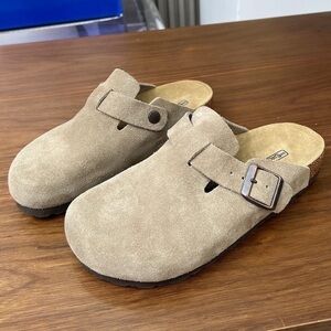 Birkenstock Boston taupe suede mule clogs